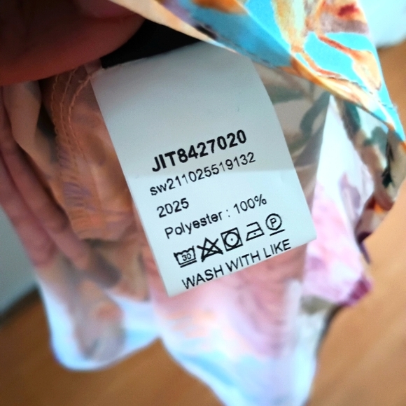 One Shoulder Long Sleeve Floral Mini Dress. Size L - Picture 14 of 14